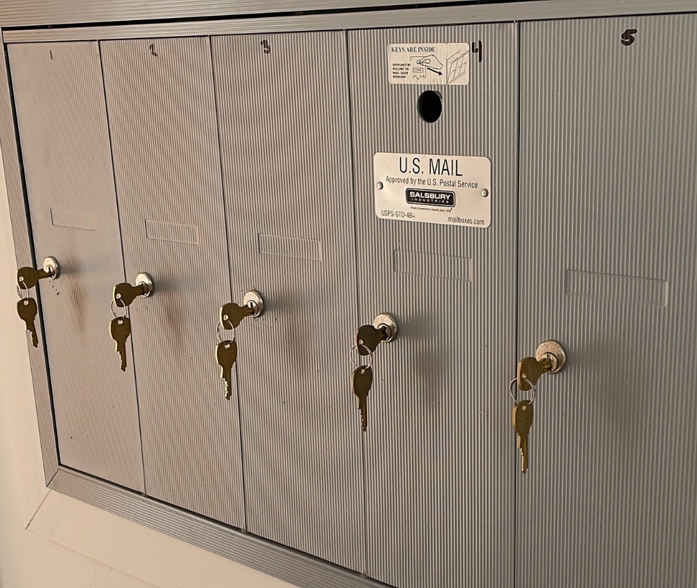 Mailers lock